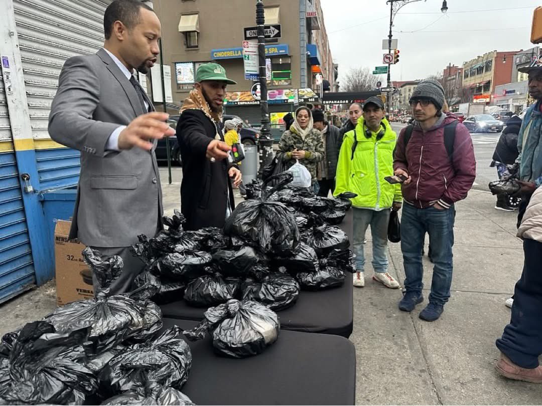 OfficialNOI's tweet photo. Nation of Islam members serving the community during the Holy Month of Ramadan!

On March 11, 2024, on the Ummah Reflects podcast, the Honorable Minister @LouisFarrakhan stated: "I'm asking us to think of those who have nothing. Don't have a Ramadan where you eat, but you're not checking to see who's eating, just where you live, next door, around the corner. This Ramadan will be the best Ramadan if the fast makes us concerned about others who have nothing to eat and no water to drink. I'm asking us as Muslims to rise to the command of God."

See more recent photos shared on social media by Nation of Islam members who went out to deliver meals, toys and @TheFinalCall to our people: https://t.co/jIpxShxLes

All Praise is due to Allah!!!

#NationOfIslam #RamadanMubarak #Ramadan