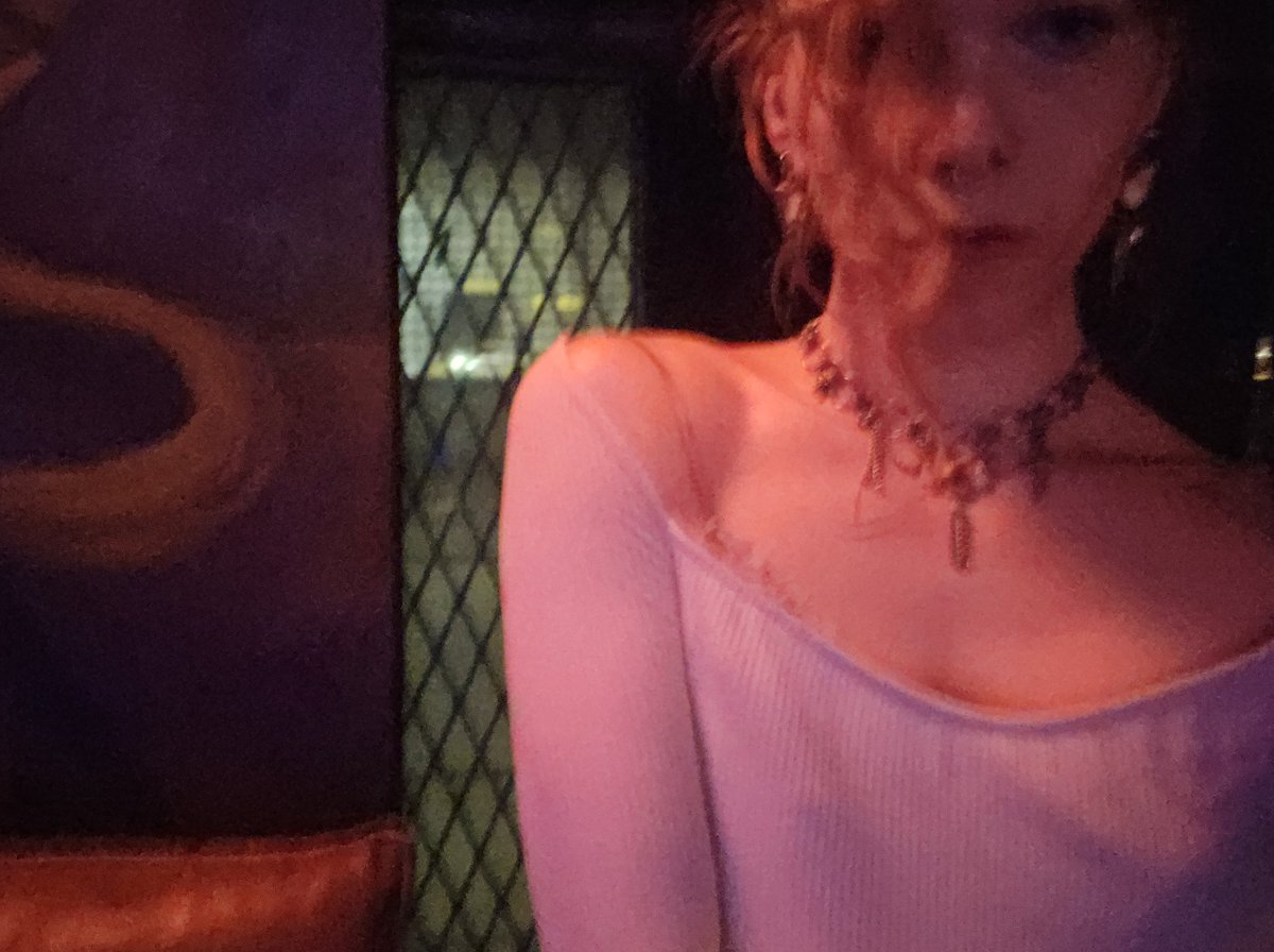 caprigrrrrl's tweet photo. :p I still hate it here just wanted to brag that I'm a girl (2017 me would be so proud) https://t.co/MotAnPxqPp