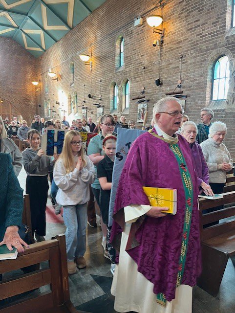 St Teresa UpHolland tweet media