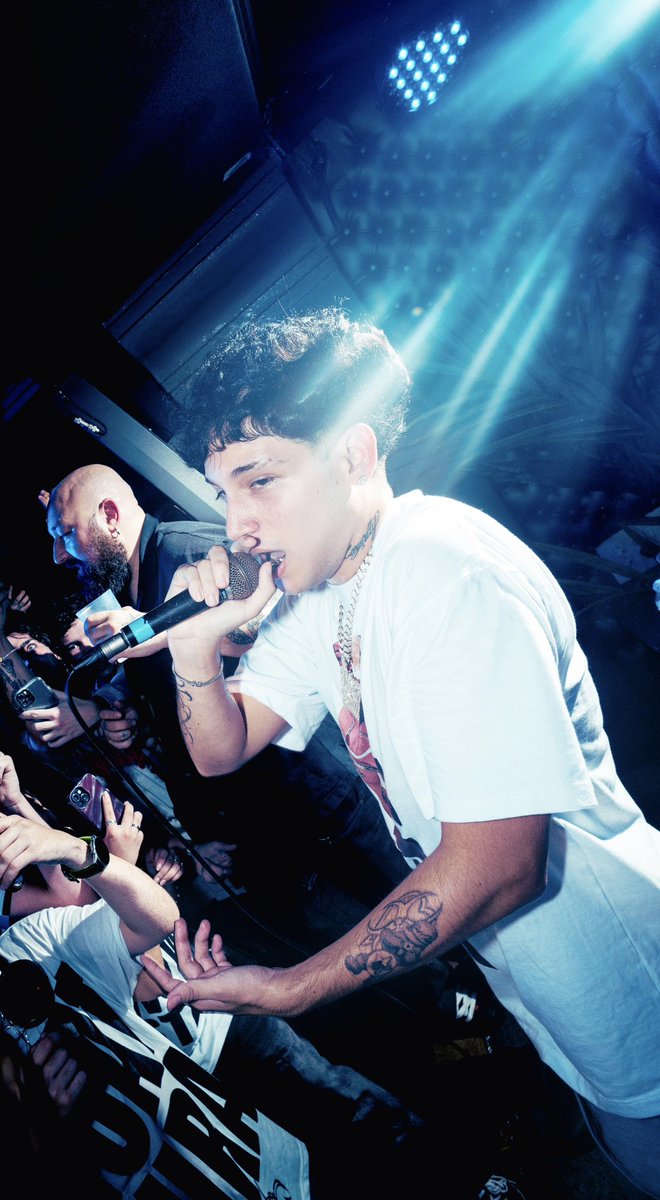 Juanrg___'s tweet photo. fotos que le hice ayer a Zell 🤞🏻❤️ https://t.co/3ZWVIGVg3R