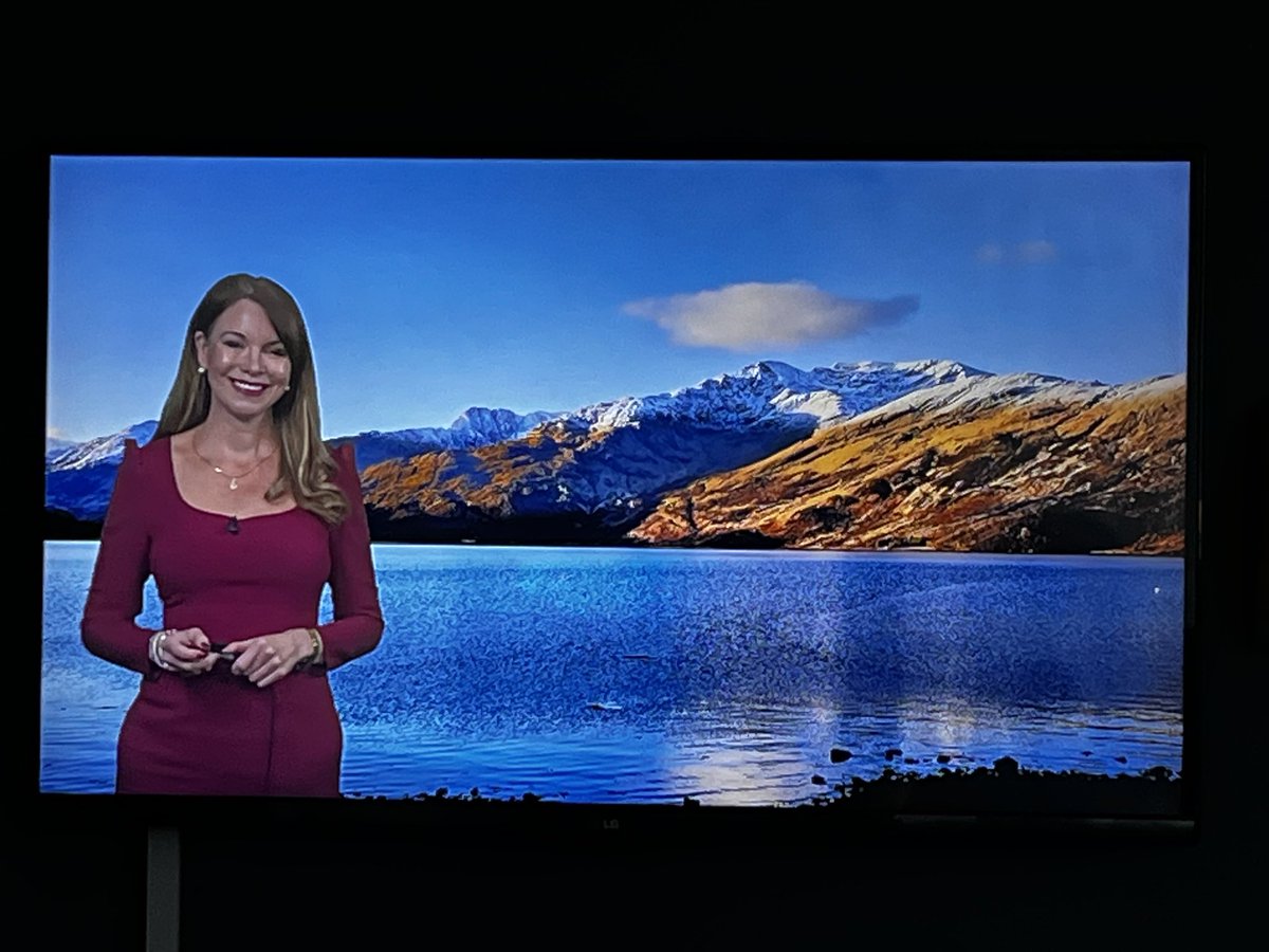 The weeks weather delivered in townie gear. Whatever next ? #countryfile