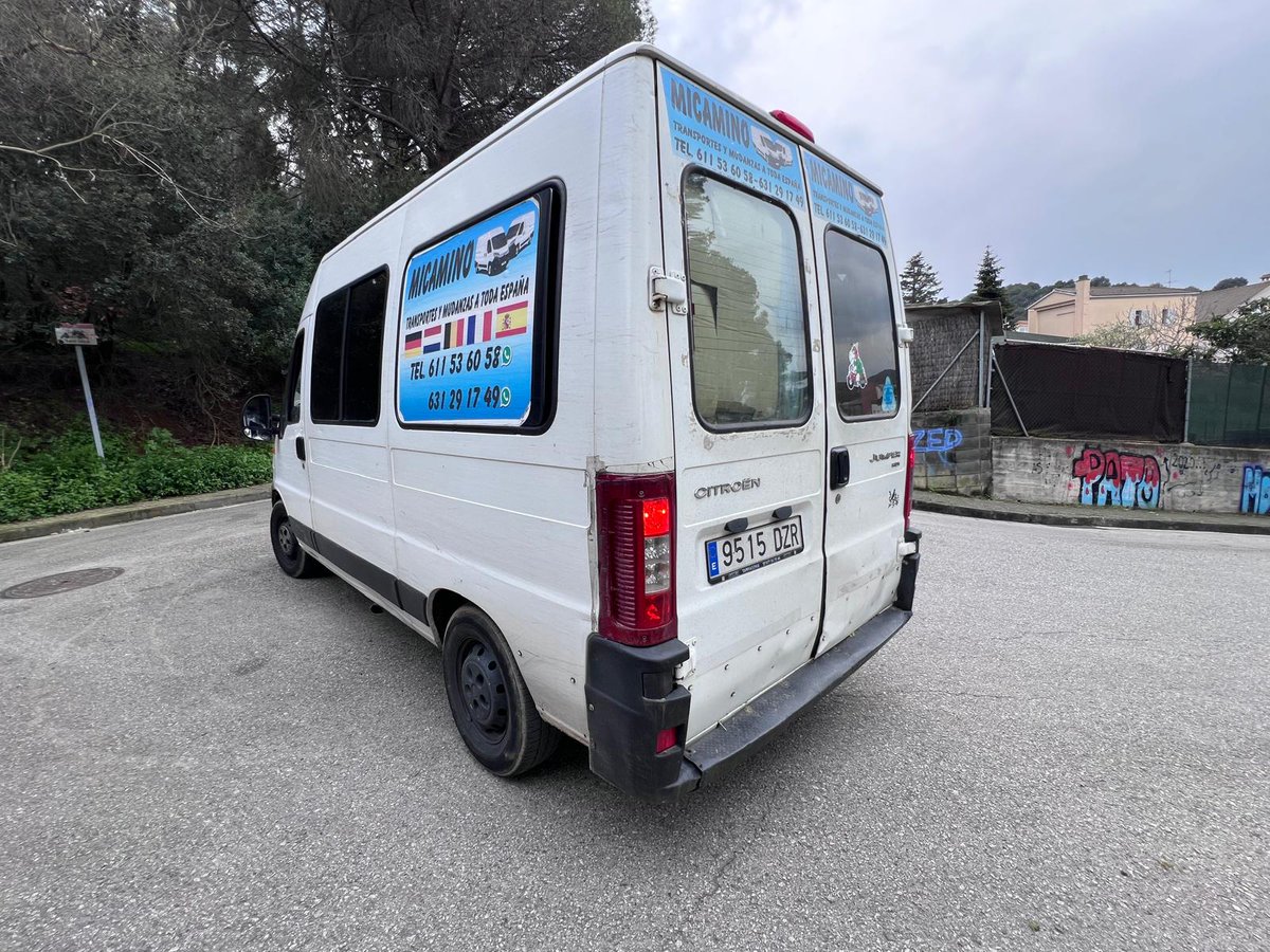 ACERassociacio's tweet photo. Avui detectem recol•lecció il•legal de llentiscle al Turó de #Montcada. Gràcies a la ràpida intervenció de @Policia_MiR per identificar els individus i decomissar les plantes recol•lectades. https://t.co/24YcurLmi2