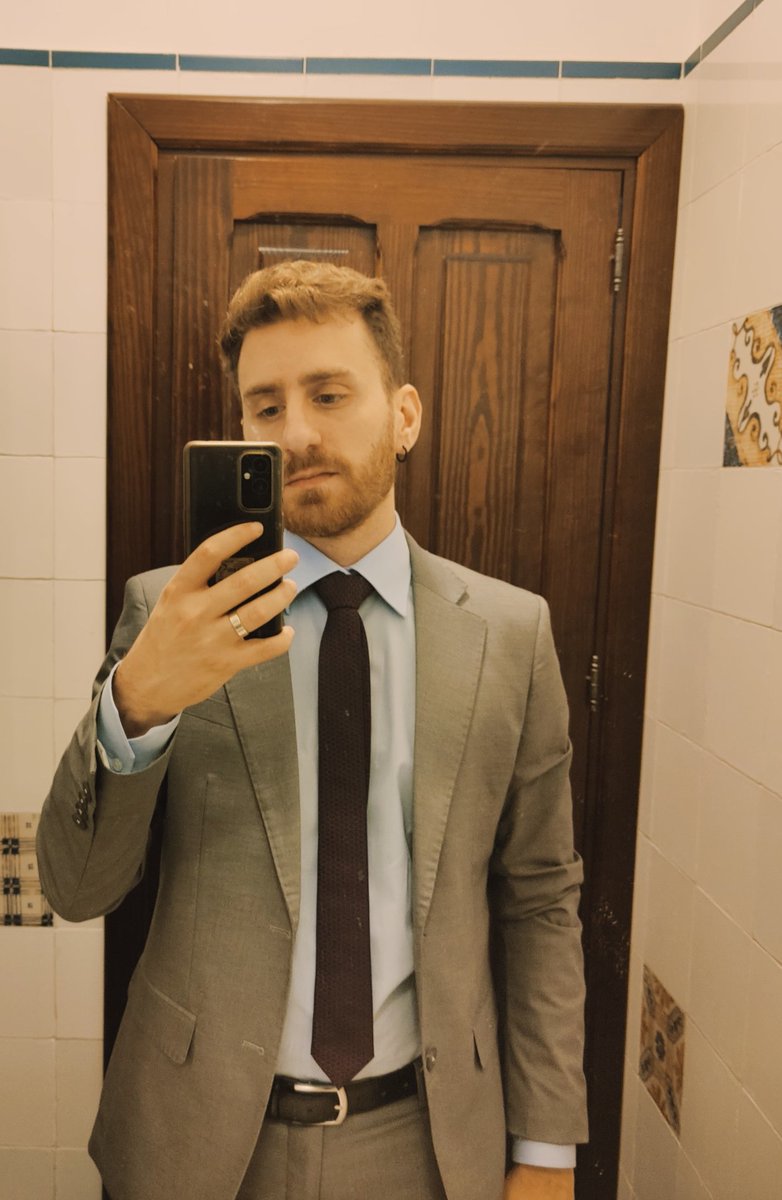 LwtInUk's tweet photo. 2018 periodo di capelli lisci e non me ne pento https://t.co/ajMNIdFKaS