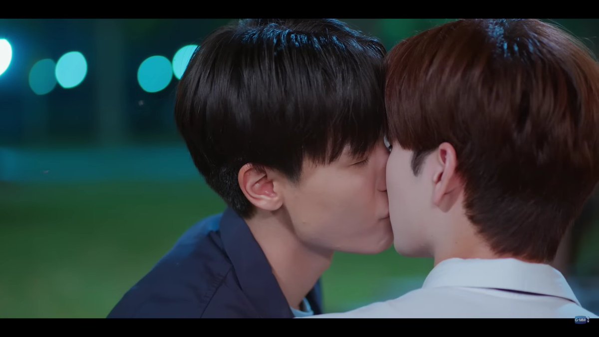 tinnisasimp's tweet photo. is it really a faifawine episode if they end it with a kiss 😭

#Perfect10LinersEP21 
#JuniorMark https://t.co/Zj5ln2EBNW