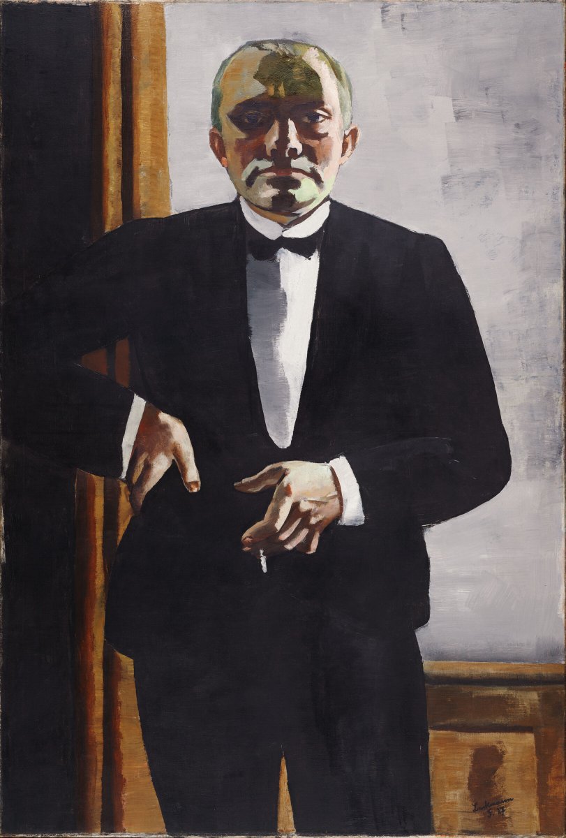 In his newest publication "Art in a State of Siege", Professor Joseph Koerner discusses three artworks made during political unrest, including the Harvard Art Museums “Self-Portrait in Tuxedo” by Max Beckmann. 
bit.ly/4kQ3zX5