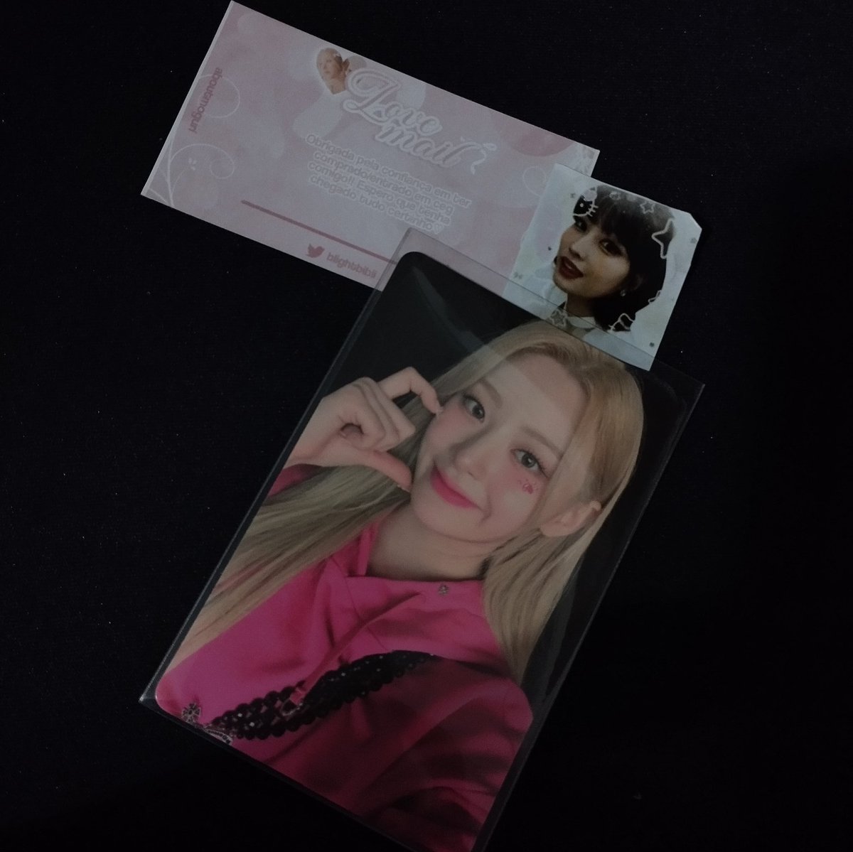 exidthrone's tweet photo. feedback positivo pra @blightbibii que trouxe essa linda seeun para as minhas moes!!! ceg tranquila e organizada <3 <3 obrigada novamente!! https://t.co/VlCzMLE6ZS