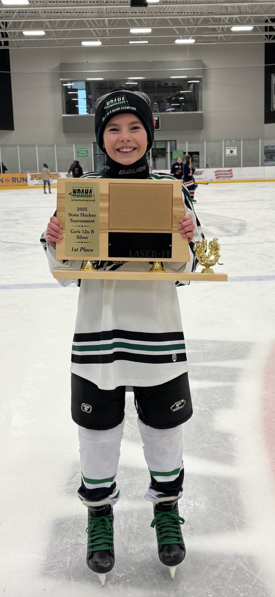 LRode33's tweet photo. Couldn’t be more proud Harper and the prowl team congrats state champs! https://t.co/dDcNC2M4lv