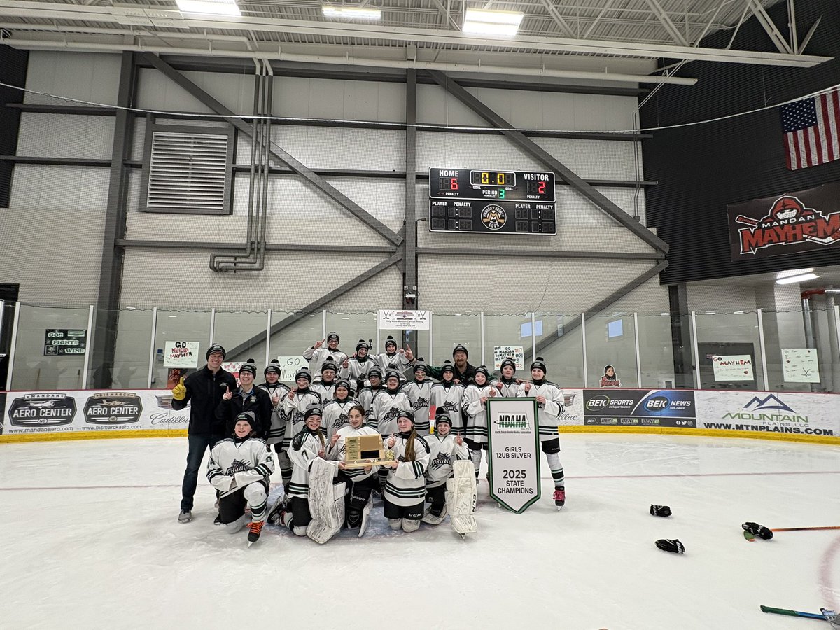 LRode33's tweet photo. Couldn’t be more proud Harper and the prowl team congrats state champs! https://t.co/dDcNC2M4lv