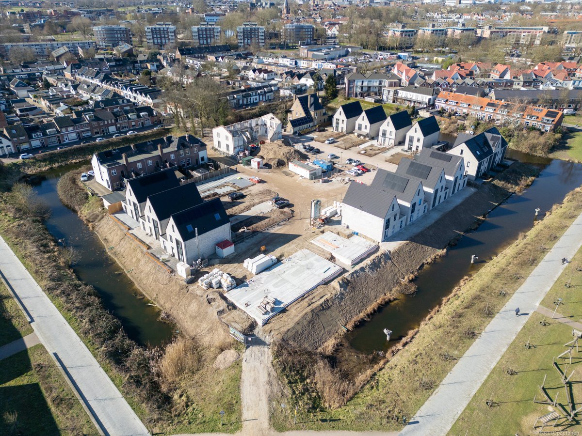 FocusOpZutphen's tweet photo. Foto's toegevoegd van zondag 16 maart 2025. Woningbouw Lunette-eiland, Pracht Noorderhaven en Kade Zuid. Ga naar https://t.co/jUbg31kNTn voor meer foto's. https://t.co/ORHOpk731K