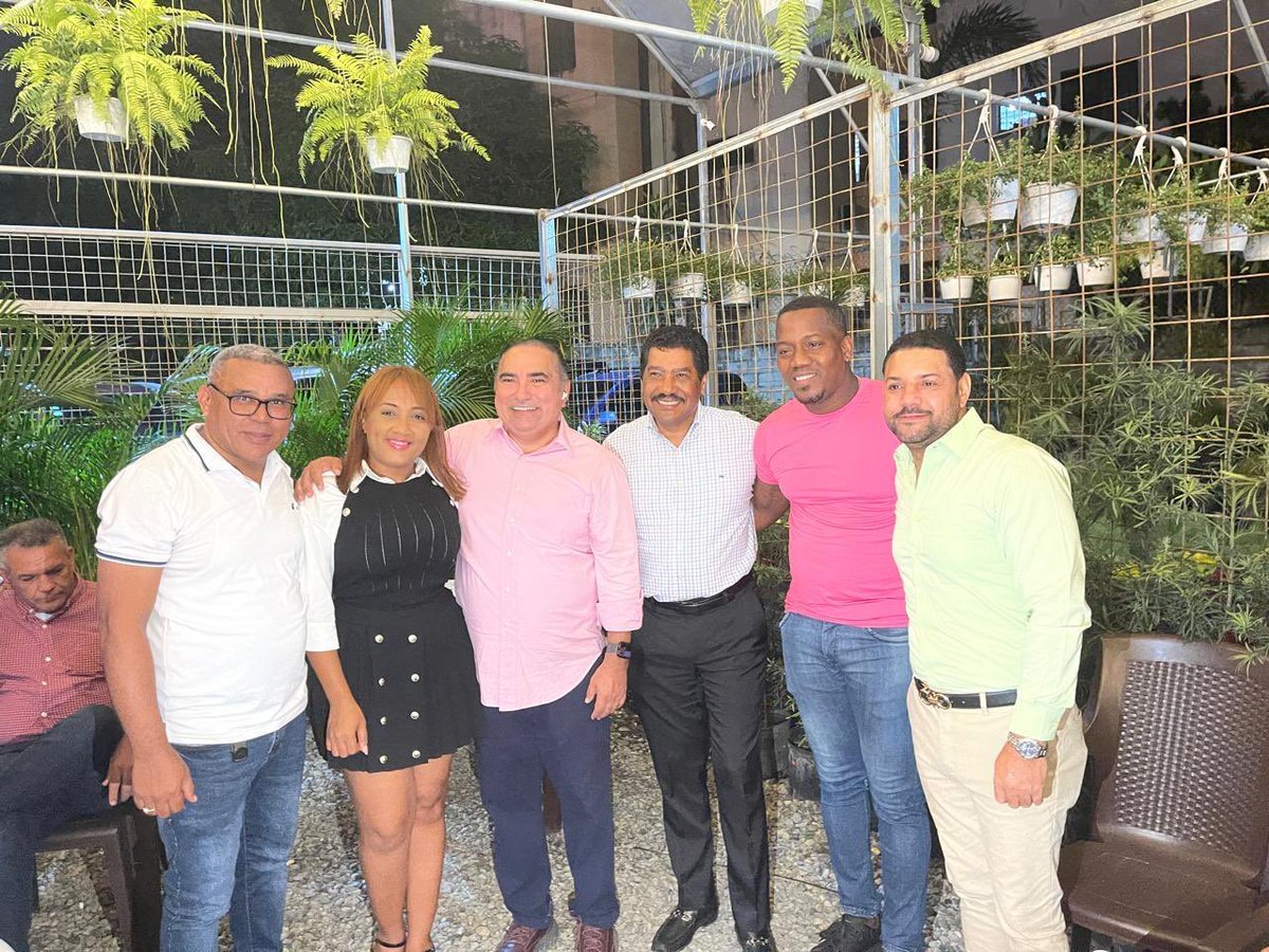 Somos auténticos miembros y militantes del partido de la fuerza Del Pueblo con un sentimiento Leonelista en favor del pueblo dominicano,sin lugar a dudas Jesús Feliz será un referente como presidente municipal en todo el país.