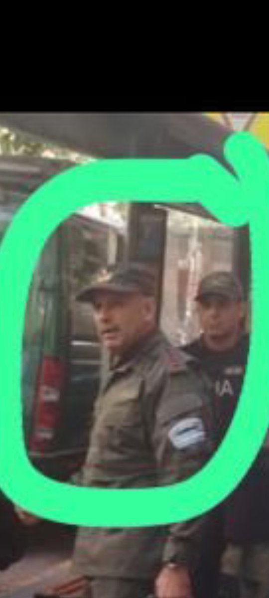 El Cabo 1ero Guerrero, sección empleo inmediato, móvil 6 de Gendarmería Nacional fue el perro servil de Bullrich que le tiró a matar a Pablo Grillo. Siguiendo órdenes del director de Gendarmería (fotos).

A DÓNDE VAYAN LOS IREMOS A BUSCAR