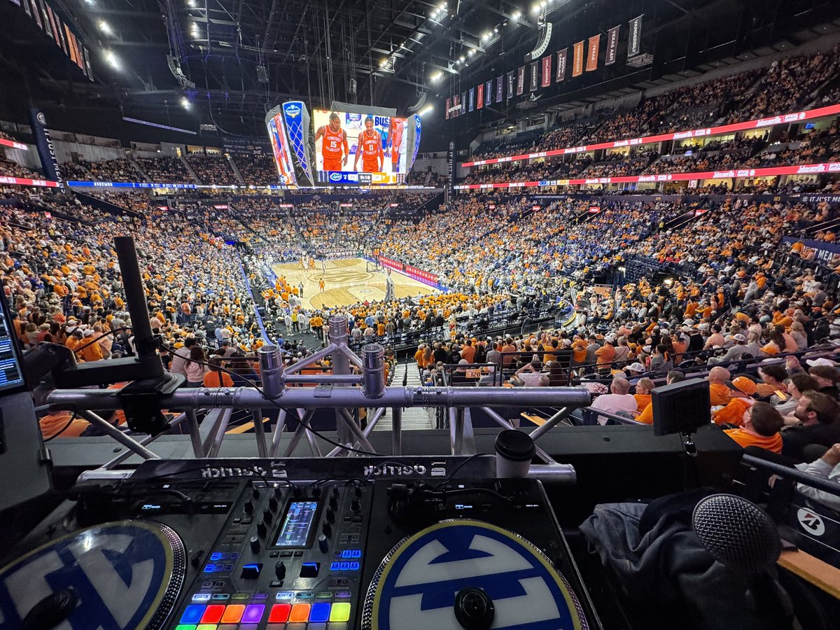 djderrick1's tweet photo. @SEC tournament 25.  It’s been a blast! https://t.co/9XUDzcfSb2