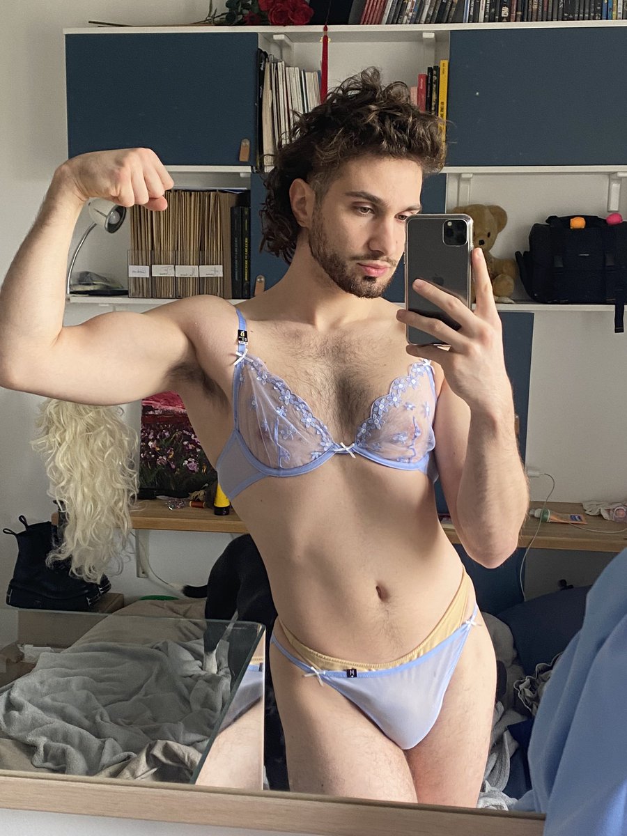 LucasXCreature's tweet photo. #LGBTQIASpringSoon 
Et hop l’ensemble du printemps https://t.co/Bt6NX7j9hX