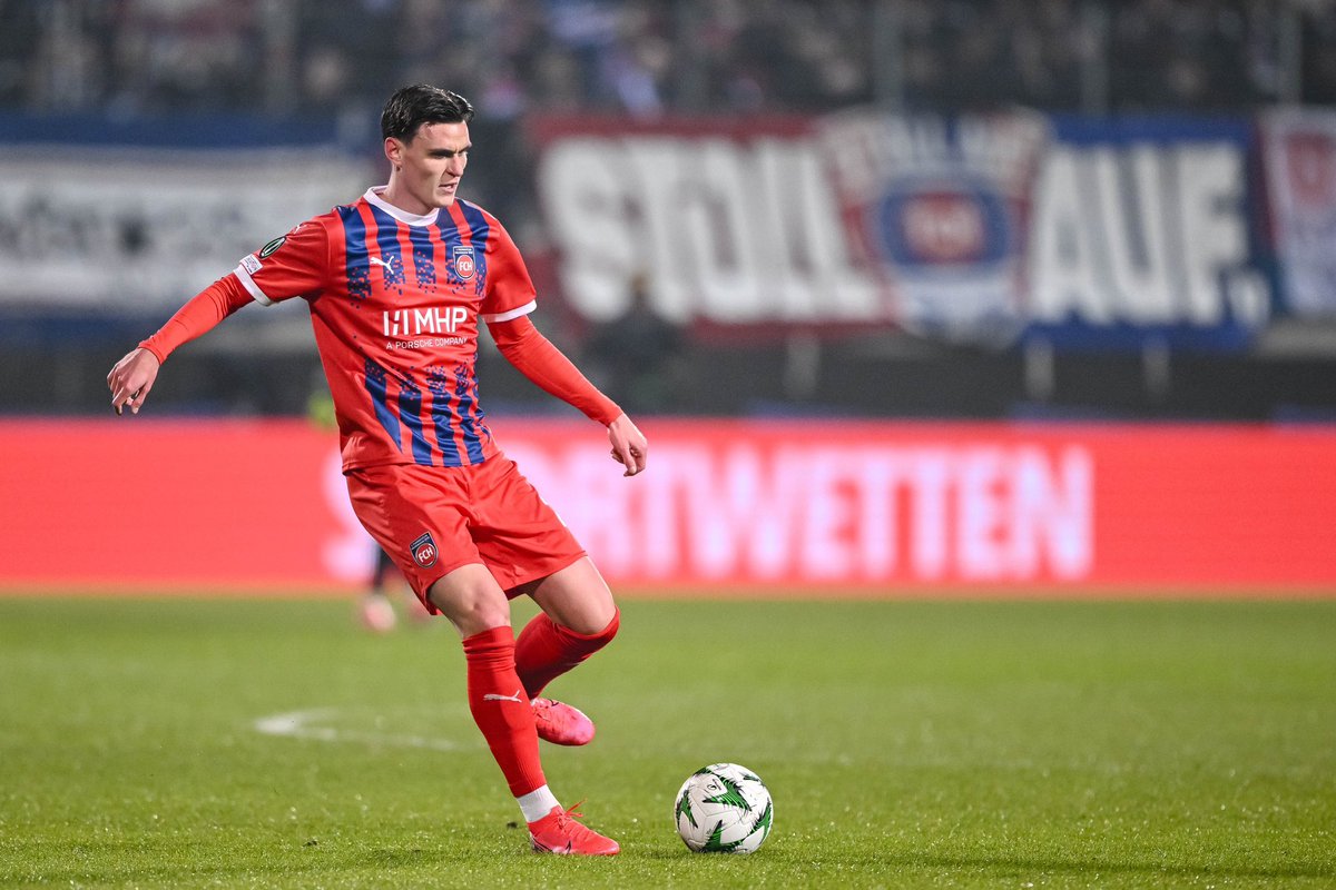 News #Heidenheim: nach Sky Infos steht Thomas Keller (25) vor einer Verlängerung beim 1. FC Heidenheim. Wenige Details sind noch zu klären, dann würde der Innenverteidiger langfristig und ligaunabhängig an der Brenz unterschreiben. Das ursprüngliche Arbeitspapier läuft bis Sommer