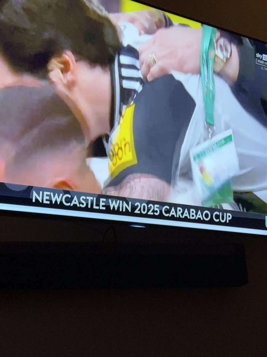 Peterldavey's tweet photo. Fully deserved….#Newcastle https://t.co/fLQtrlXelJ