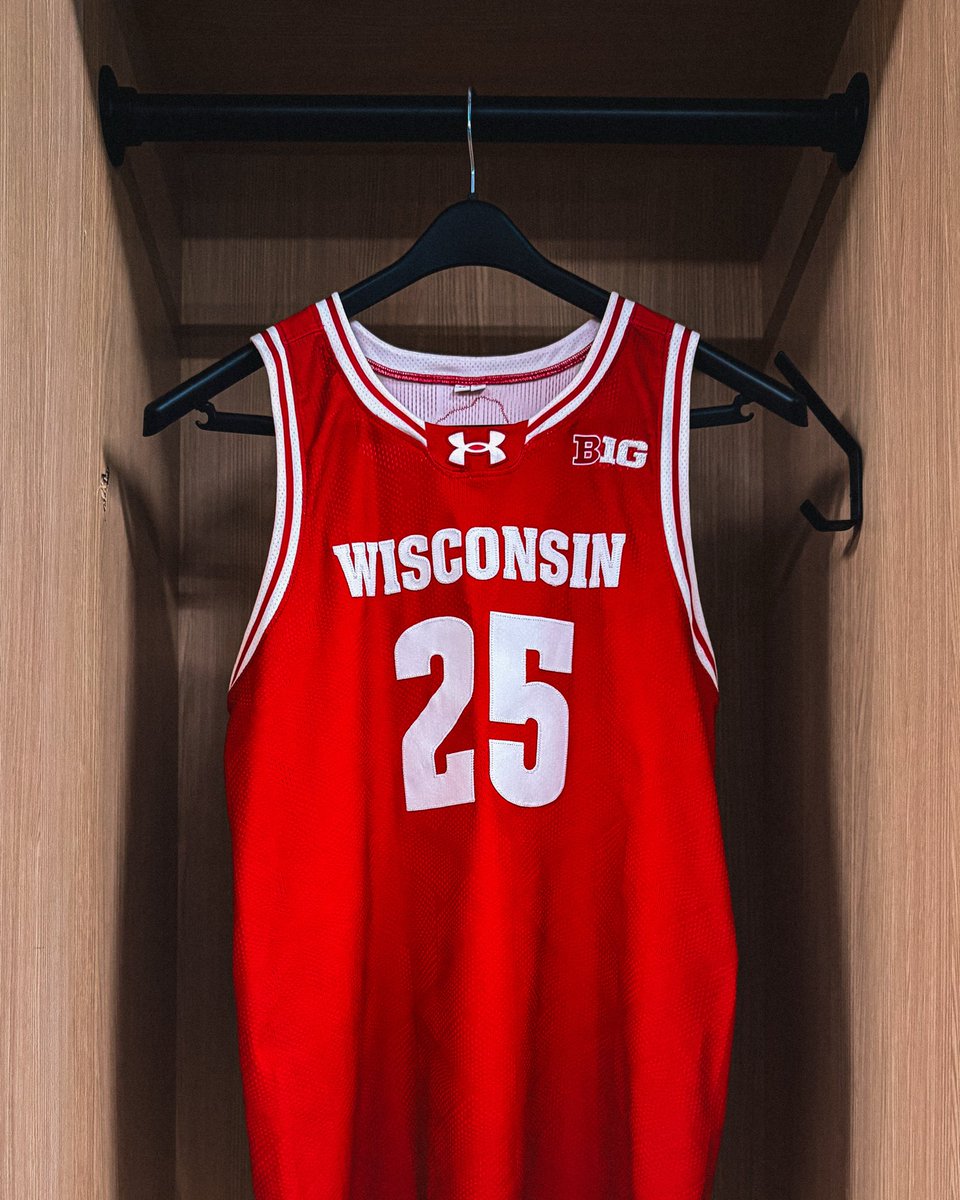 Wisconsin Basketball tweet media