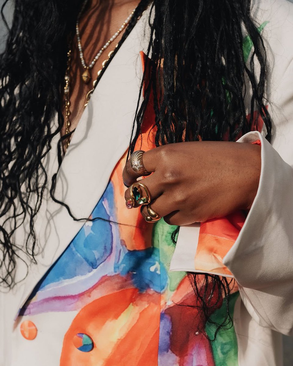 naleapparel's tweet photo. The beautiful Oyinkan Dada in our fave BOP Suit 🧡💜💚❤️ https://t.co/t58lIcNFeW