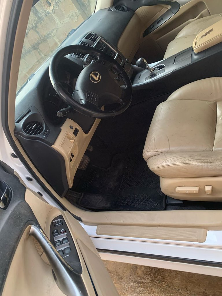 jide_concepts's tweet photo. Few Months Used!!! 
Lexus IS250
Available as seen.. just Buy and Drive 💯✅✅

DM for the Price: https://t.co/I1hgQ5ZsyM
.
.
.
#autocar #neatlexus #lexus330 #lexusfamily https://t.co/1xW4VMaEGu