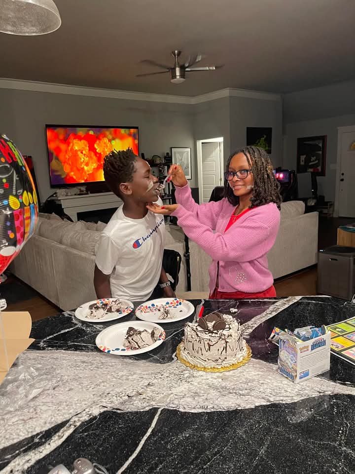 Happy birthday my lil bro. 🎉