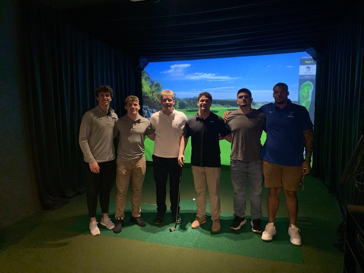 Coach Knause tweet media