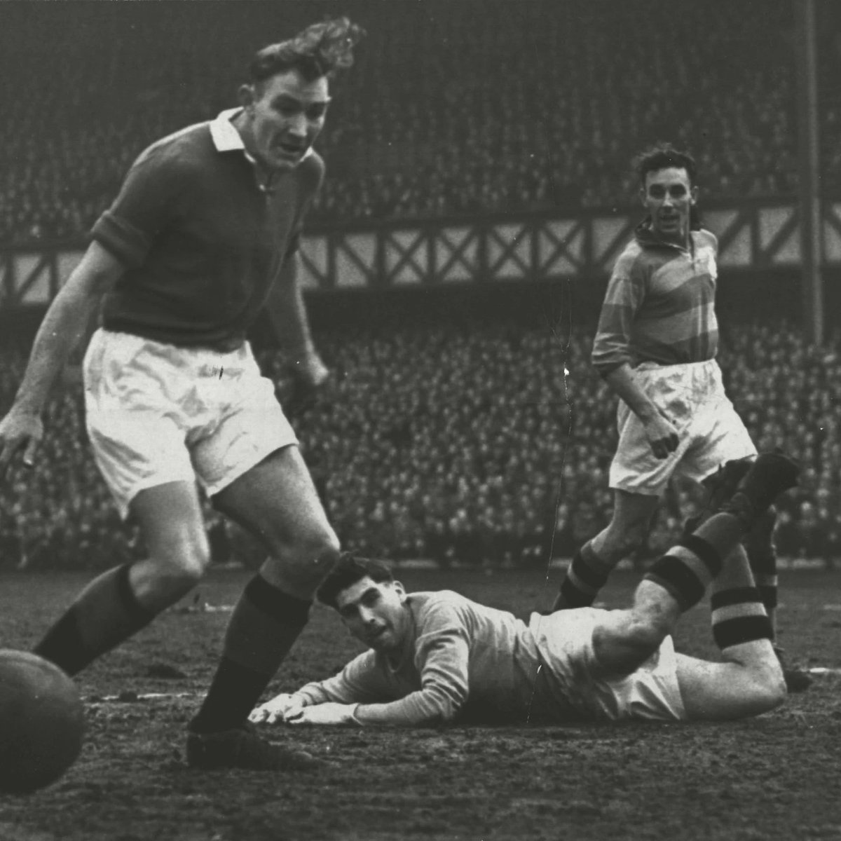 RangersFC's tweet photo. Everyone at Rangers is saddened to have learned of the passing of former player, Don Kichenbrand, at the age of 91.

Don, known as ‘The Rhino’; was the oldest living Ranger and scored 24 goals in 25 league appearances as the Light Blues won the title under Scot Symon in season 1955-56.

In all, he featured 37 times for Rangers. He also played for several clubs in South Africa, as well as Sunderland, Forfar Athletic and Keith in the UK.

The thoughts of everyone at Rangers are with Don’s family and friends at this difficult time.