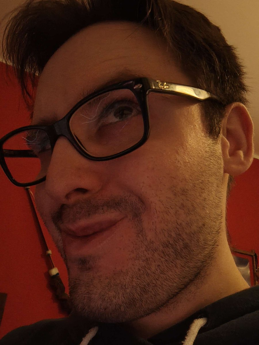 SculTheClover's tweet photo. What's going on up here? https://t.co/1ywmqvyRBb