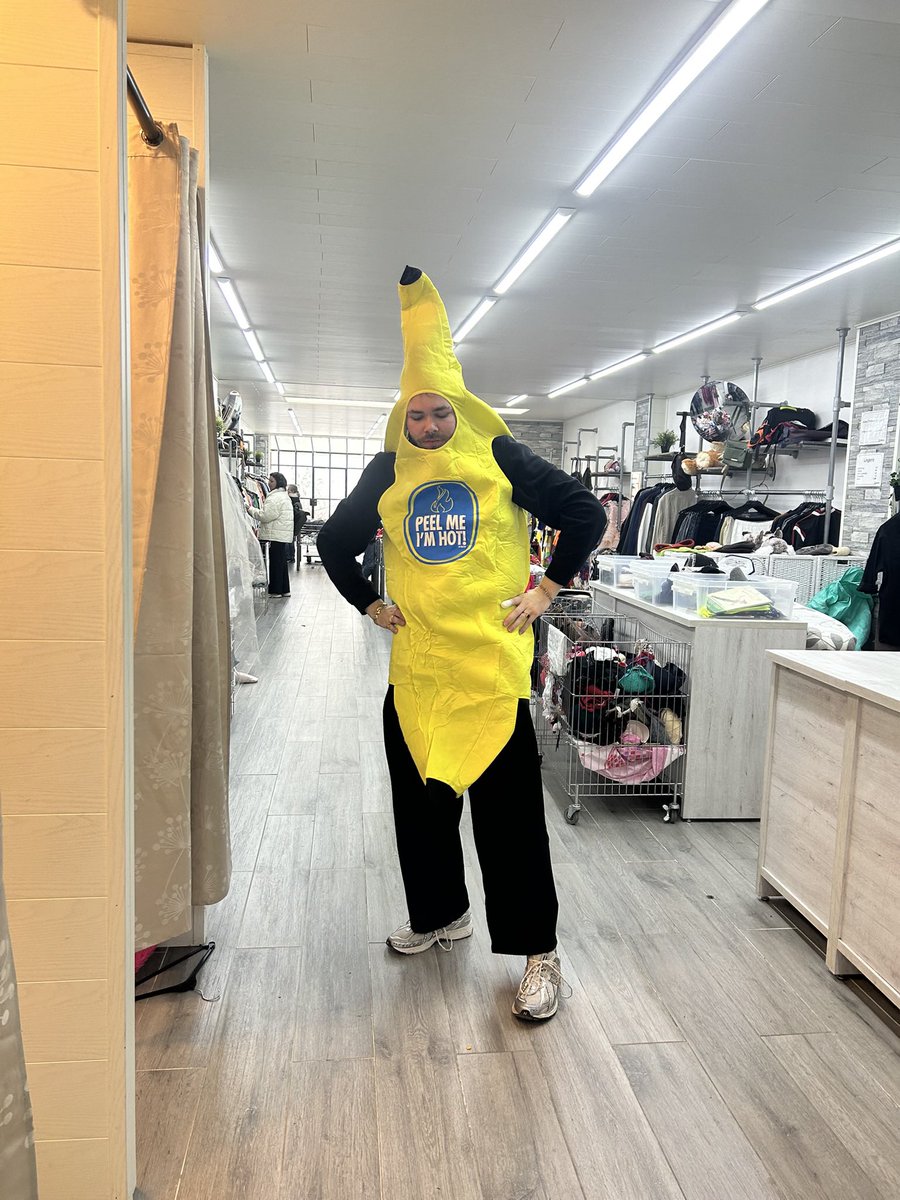 clxvis's tweet photo. Bruxelles 🍌 #LGBTQIASpringSoon https://t.co/CmENwtDIPh