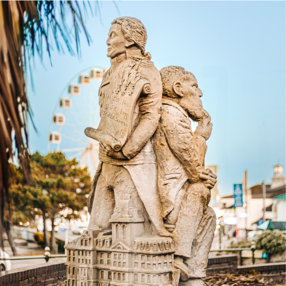 bmouthofficial's tweet photo. Discover Bournemouth's bold artistic spirit! https://t.co/2K6JNjIxzG guides you on a creative journey through vibrant street art and inspiring installations. Chart your course through time and culture today! #ExploreBCP #CoastalCompass #LoveBournemouth

https://t.co/N8WvHZjT1d https://t.co/6NWXxaXyIr