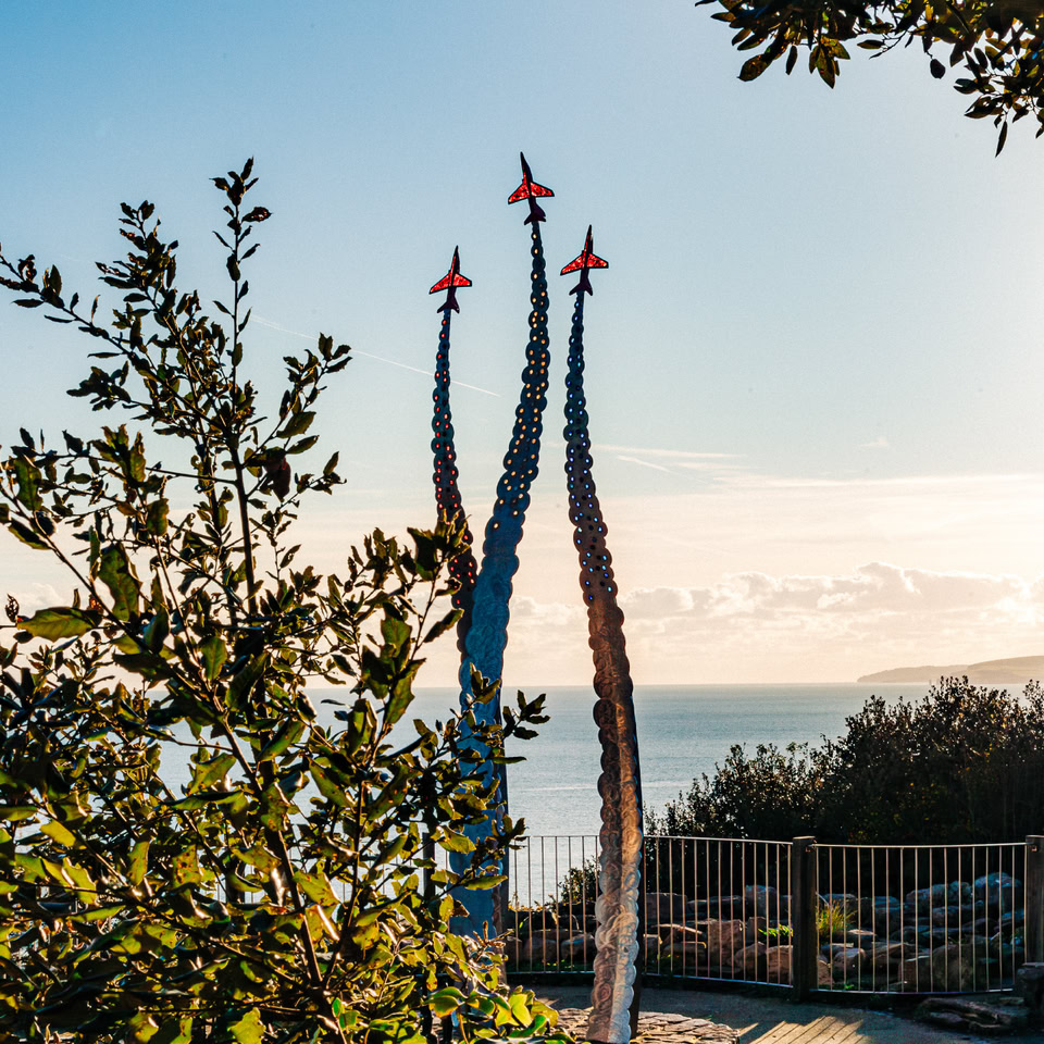 bmouthofficial's tweet photo. Discover Bournemouth's bold artistic spirit! https://t.co/2K6JNjIxzG guides you on a creative journey through vibrant street art and inspiring installations. Chart your course through time and culture today! #ExploreBCP #CoastalCompass #LoveBournemouth

https://t.co/N8WvHZjT1d https://t.co/6NWXxaXyIr