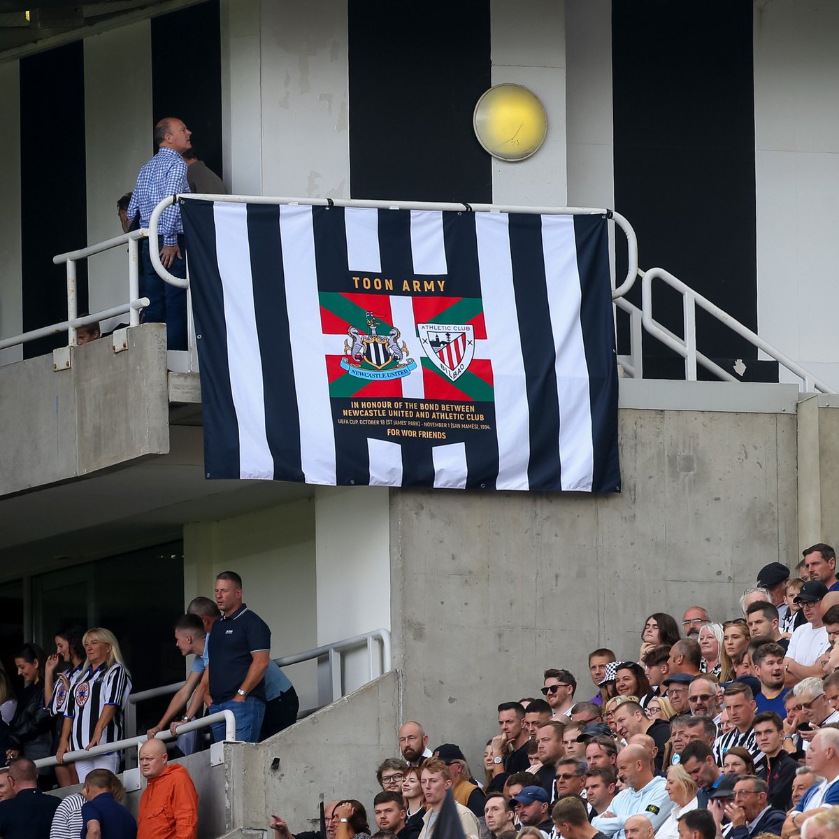 🖤🤍 𝗭𝗼𝗿𝗶𝗼𝗻𝗮𝗸, 𝘄𝗼𝗿 𝗳𝗿𝗶𝗲𝗻𝗱𝘀! 

A huge congratulations to the entire Toon Army on today's historic achievement. 

🏆 Very well deserved! Enjoy the celebrations, Magpies!

#AthleticClub #UniqueInTheWorld 🦁