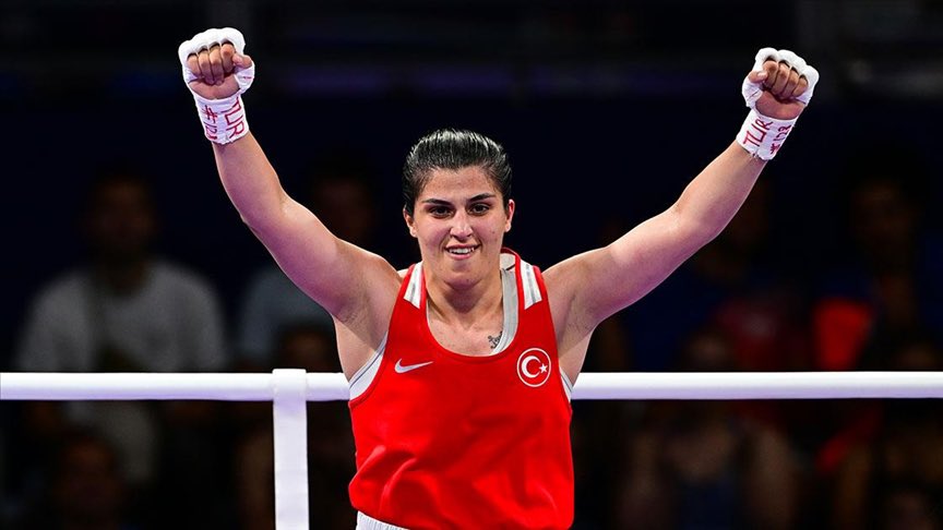naildmts's tweet photo. BUSENAZ SÜRMENELİ DÜNYA ŞAMPİYONU!👏
TEBRİKLER ŞAMPİYON 🥇🇹🇷👏 https://t.co/KrFOUex97o