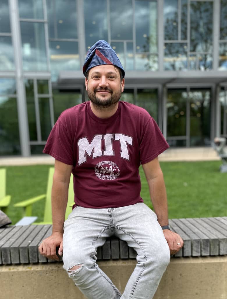 chessinslums's tweet image. Happy 40th Birthday to the incredible Russell Makofsky @thegiftofchess, Your passion and selfless dedication continues to inspire us all.

Cheers to many more years of ground breaking Impact across the Globe!

 #WalkWithus