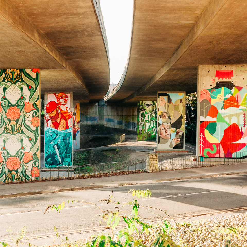 bmouthofficial's tweet photo. Discover Bournemouth's bold artistic spirit! https://t.co/2K6JNjIxzG guides you on a creative journey through vibrant street art and inspiring installations. Chart your course through time and culture today! #ExploreBCP #CoastalCompass #LoveBournemouth

https://t.co/N8WvHZjT1d https://t.co/6NWXxaXyIr