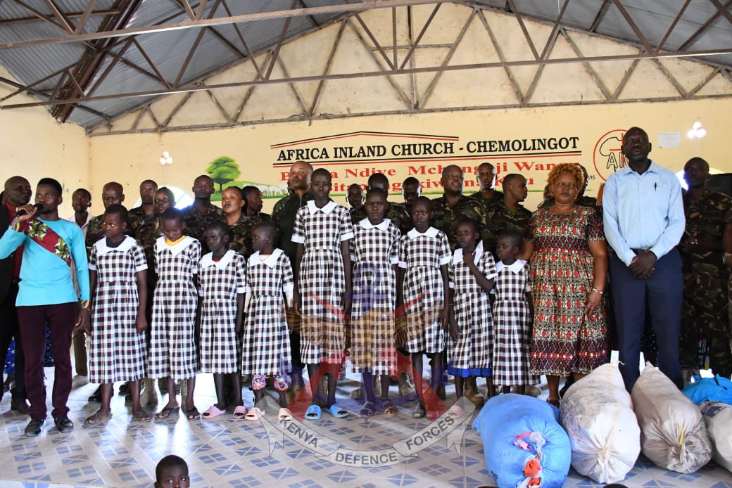 Residents of Chemoligot in Tiaty expressed their gratitude to the KDF troops operating under Operation Maliza Uhalifu (OMU) in a thanksgiving ceremony graced by Commander OMU, Brigadier S M Huria at Chemolingot African Inland Church Baringo County.
More at shorturl.at/dLM2R