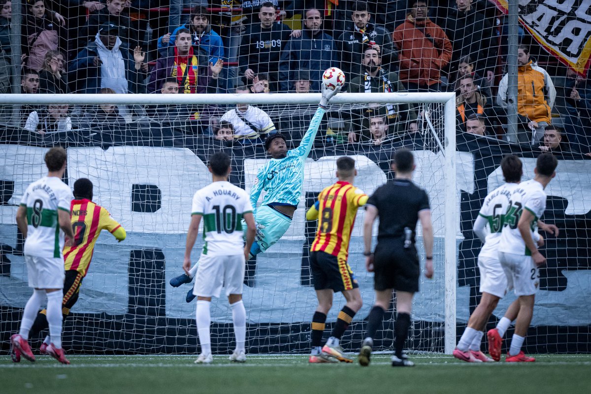 futbolbaseECF's tweet photo. La semana perfecta de Owen (nacido en 2007)

✅ Renovación
✅ Debut con el Ilicitano en 2ª Federación
✅ Partidazo y +3 en casa del líder

#CanteraECF https://t.co/WWJOOilNX5