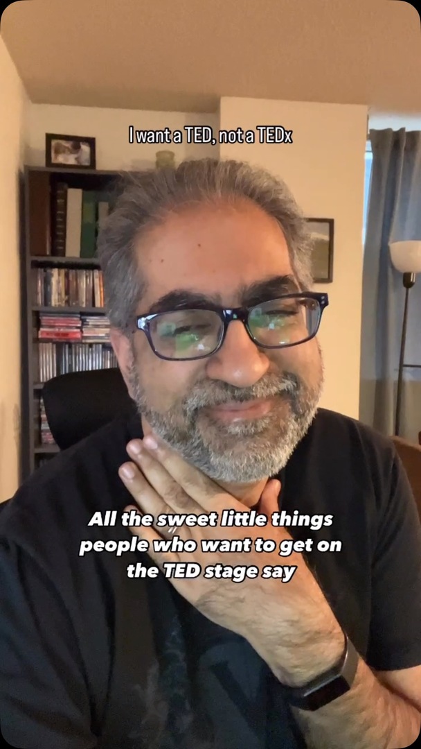 raehanbobby's tweet photo. THIS is the reminder that I love my business ❤️🔪
#entrepreneur #coachinglife #clientsforlife #tedxspeaker #tedxcoach #businesscoach #publicspeakingtips #storytelling #thoughtleadership #personalbranding #lovemywork #humor #havingfun😄 #funny #entrepren… https://t.co/71E9TRicjn https://t.co/Veuz2sCZhc