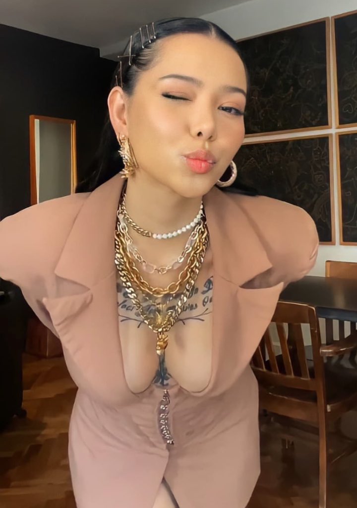 spend4bella's tweet photo. Serve me if you want your craziest fantasy’s to be full-filled. If you don’t send anything. Your attention is worth nothing to me. Loser https://t.co/4p28PsRvsr