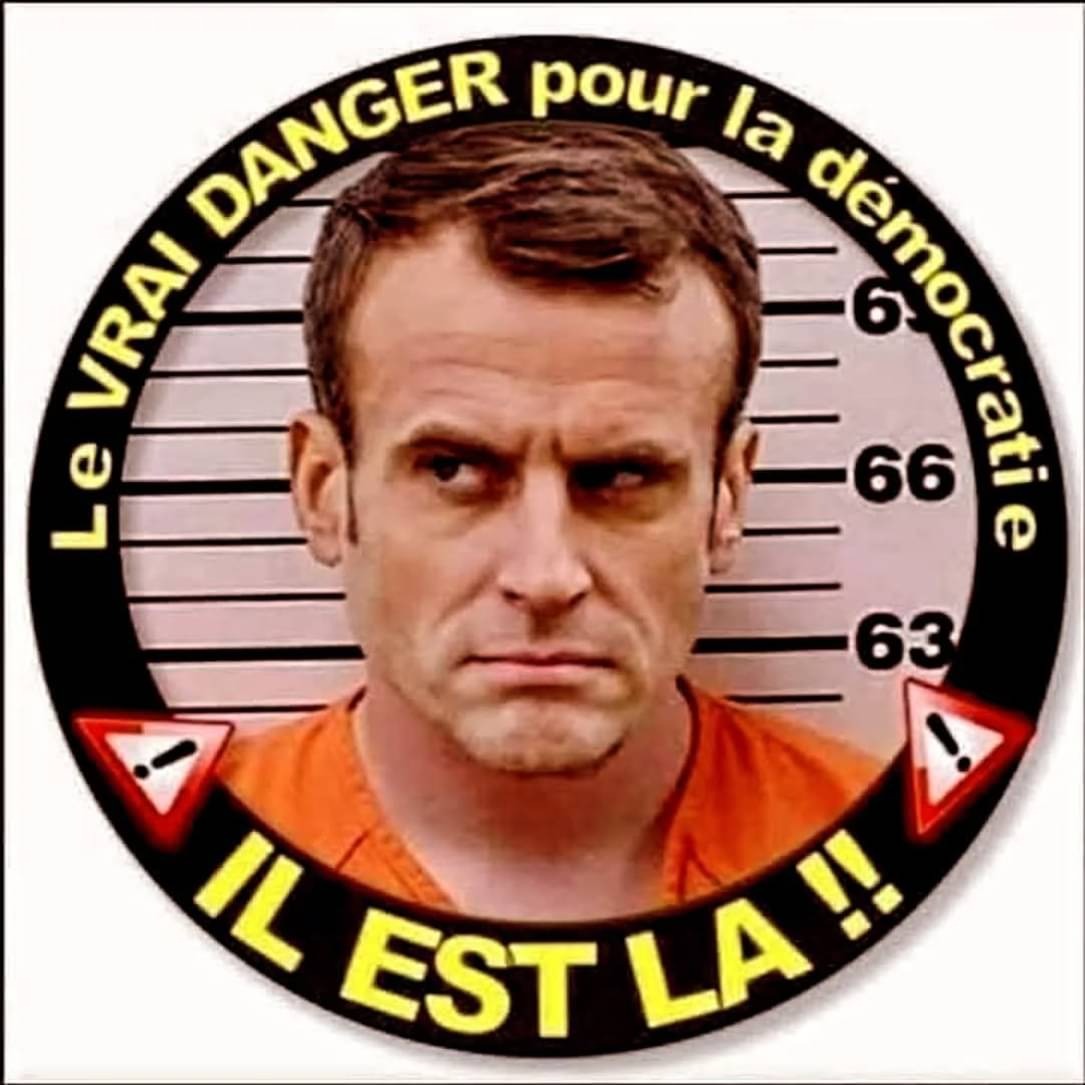 luckasdelille59's tweet photo. @EmmanuelMacron L'arnaque du siècle 🤡 https://t.co/6rA3yFxLH2