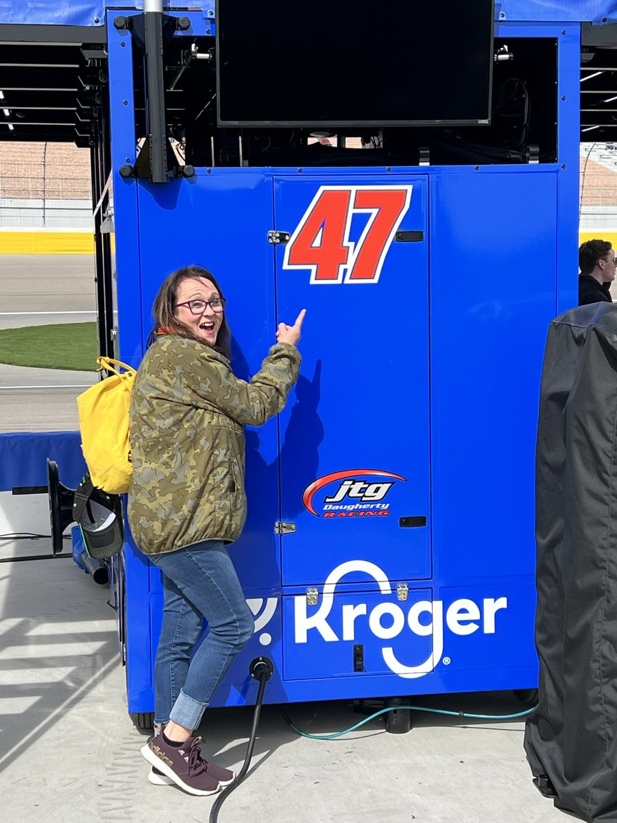 lauradteuton's tweet photo. In honor of the  NASCAR race in Vegas today, a memory from two years ago… what a fun day!   Probably won’t be this close when we go to @TALLADEGA next month @StenhouseJr @HYAKMotorsports, but picked a race a little closer to home this year.   #Mississippigirl #letsgoracingboys https://t.co/b4osAyfjwD