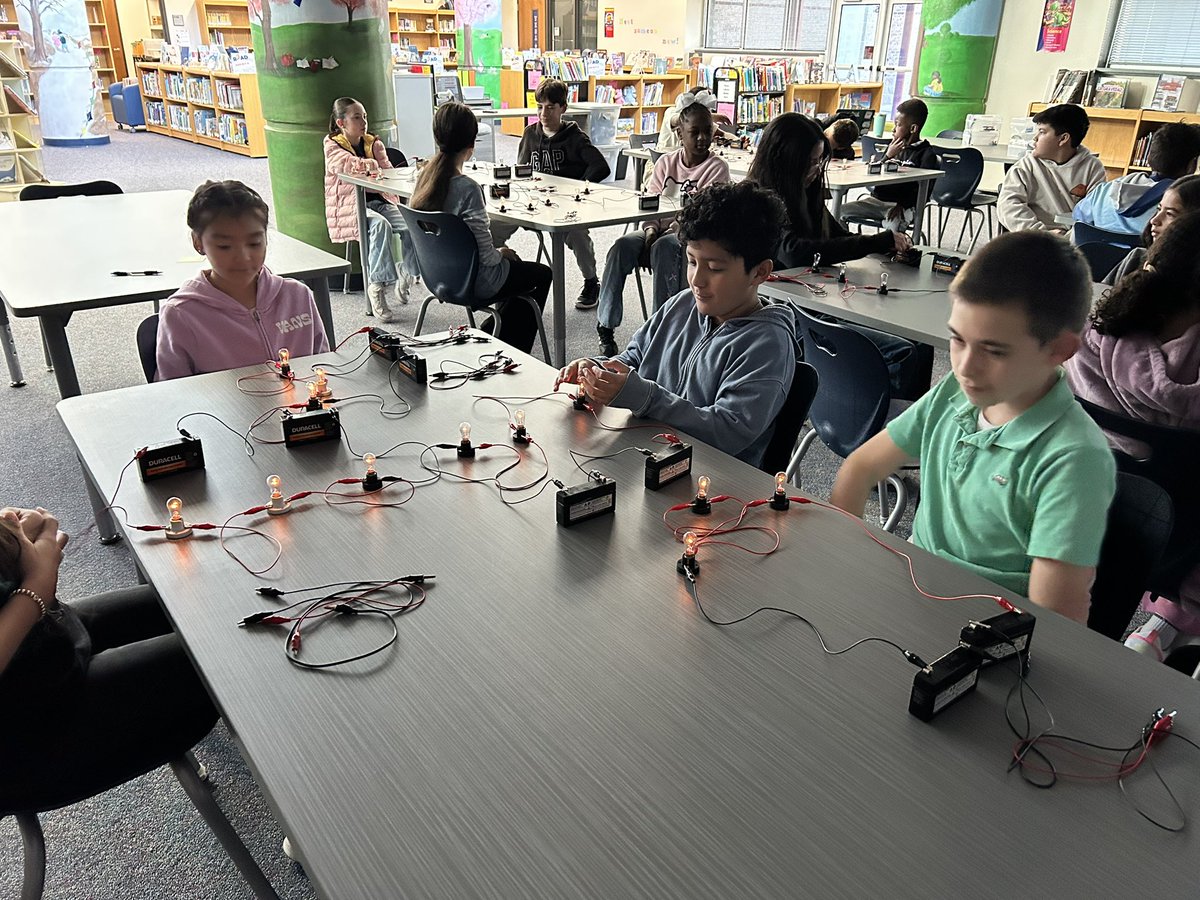 Thank you <a href="/CoServ/">CoServ</a> for coming to Vega Elementary! Our 5th graders had so much building circuits with you! #everystudenteveryday #TeamMcKinney #mymisd #WeAreMckinney