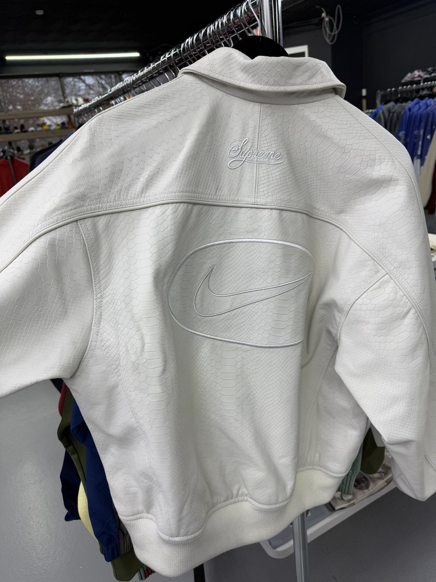 supreme x nike snakeskin