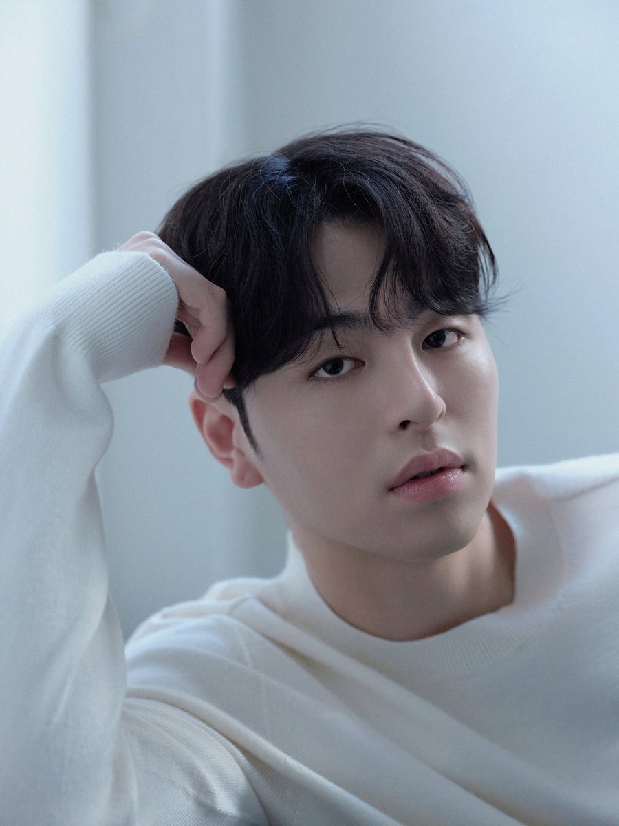 아이콘 구준회, 드라마 '단죄' 합류…형사로 변신 [공식]
#아이콘 #iKON #구준회 #JUNHOE #JUNE 
#단죄 #Wavve드라마 #형사 #캐스팅 #iMBC연예 

웨이브(Wavve) 드라마 '단죄'(극본 김단비·연출 최형준)는 어느 날 피싱 사기로 부모를 잃은 무명 배우가 딥페이크 기술을 이용해 거대 보이스피싱 조직에