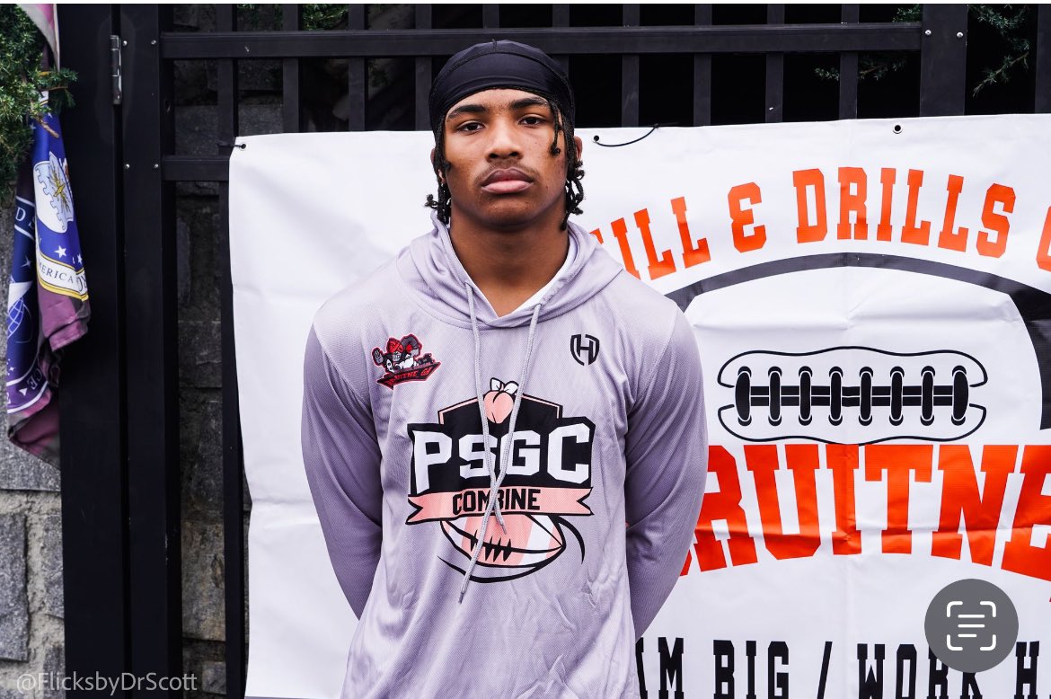 Coach Daniels (@coachdaniels06) on Twitter photo 🆔<a href="/AidenPorter_/">Aiden Porter</a>
🏈 QB/ATH
🎓 2027
🇺🇸Brooklyn, NY
📝 Kid came all the way from New York and earned his invite to the 2025 <a href="/PSGC2024/">🍑Peach State Gridiron Classic All-American Game🍑</a> All-American Game. A true Dual-Threat with pin point accuracy. 🆔<a href="/AidenPorter_/">Aiden Porter</a>
🏈 QB/ATH
🎓 2027
🇺🇸Brooklyn, NY
📝 Kid came all the way from New York and earned his invite to the 2025 <a href="/PSGC2024/">🍑Peach State Gridiron Classic All-American Game🍑</a> All-American Game. A true Dual-Threat with pin point accuracy.