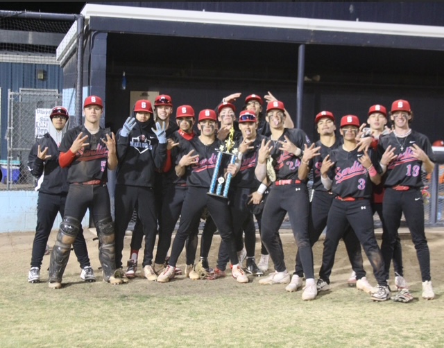 Great job Dors for winning the 2025 SW Classic Invite Championship! They battled with a good Roswell team as well as Cathedral and Da Vinci El Paso TX teams &amp; are 8-1 heading into the APS Metro tourney.