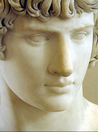 antinousgaygod's tweet image. 💋 #LipsAppreciationDay is 16 March: Copious #curls ... pouting #lips ... doleful #eyes: it can only be #Antinous, #Ecouen @MuseeLouvre. 💋