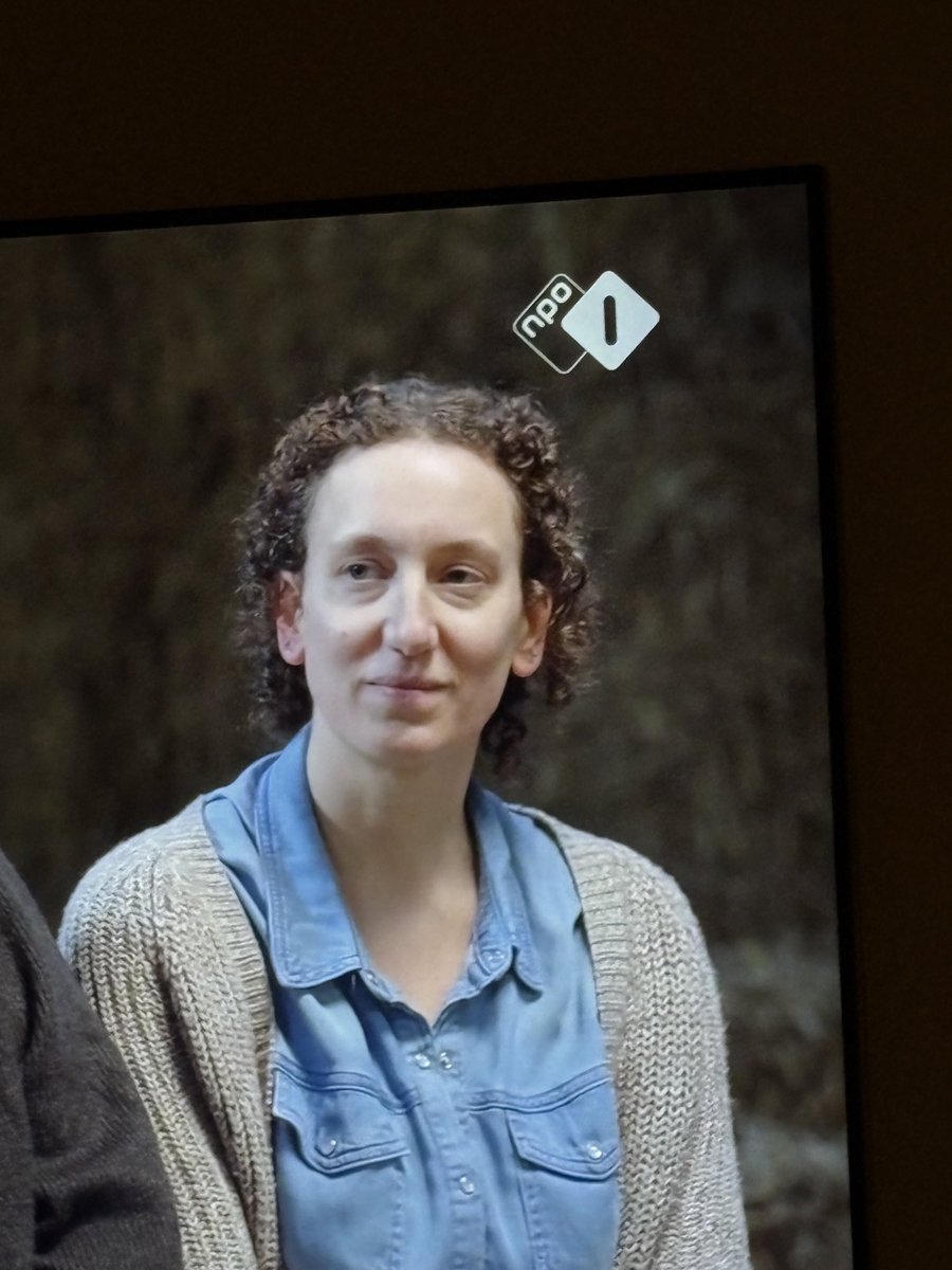 BasCilly's tweet photo. Dit moet of Jochem Meijer zelf zijn of de zus van Jochem Meijer. #bzv #boerzoektvrouw https://t.co/3HjazGaAqm