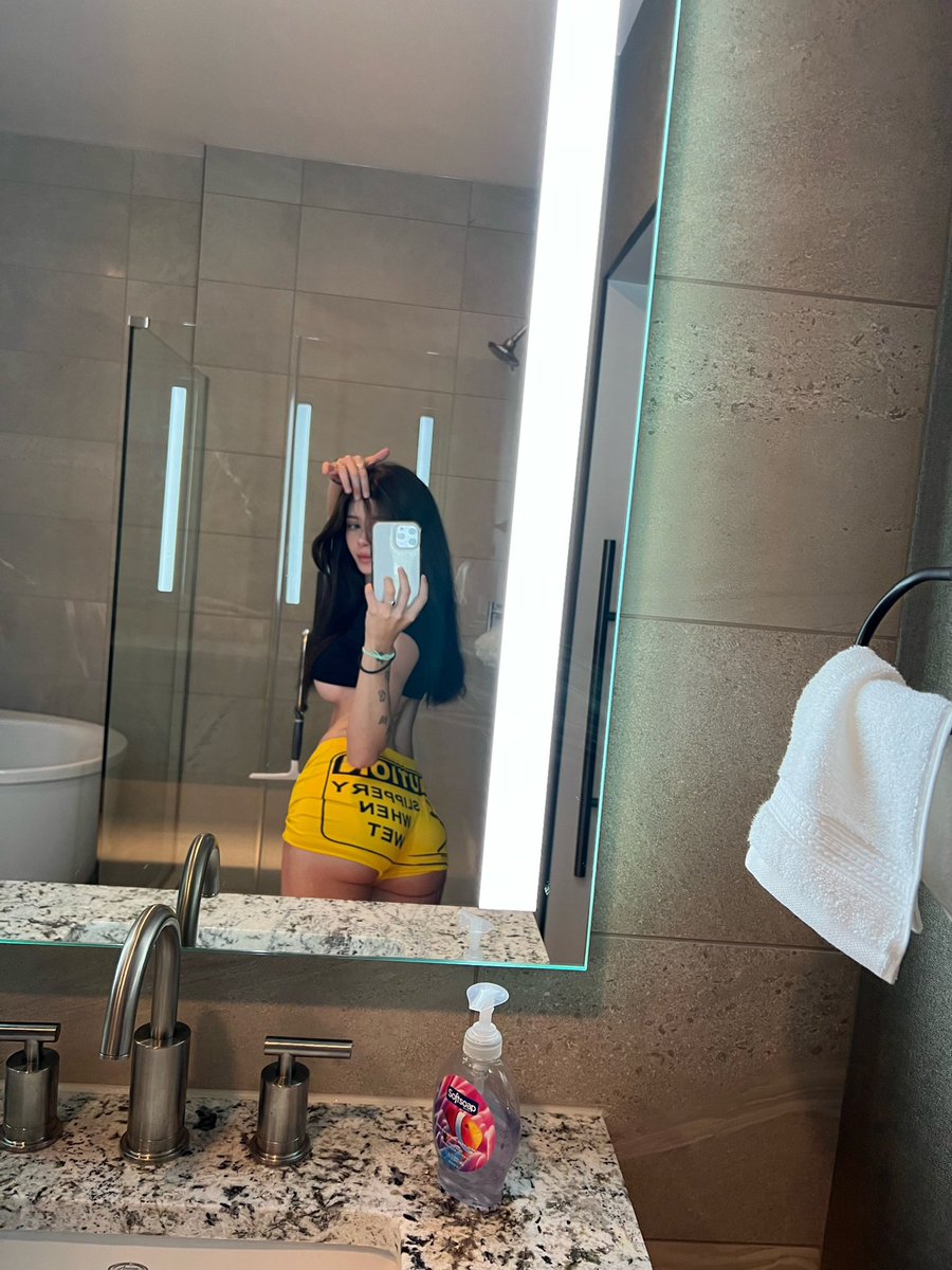 winnie 𓆩♡𓆪 tweet media