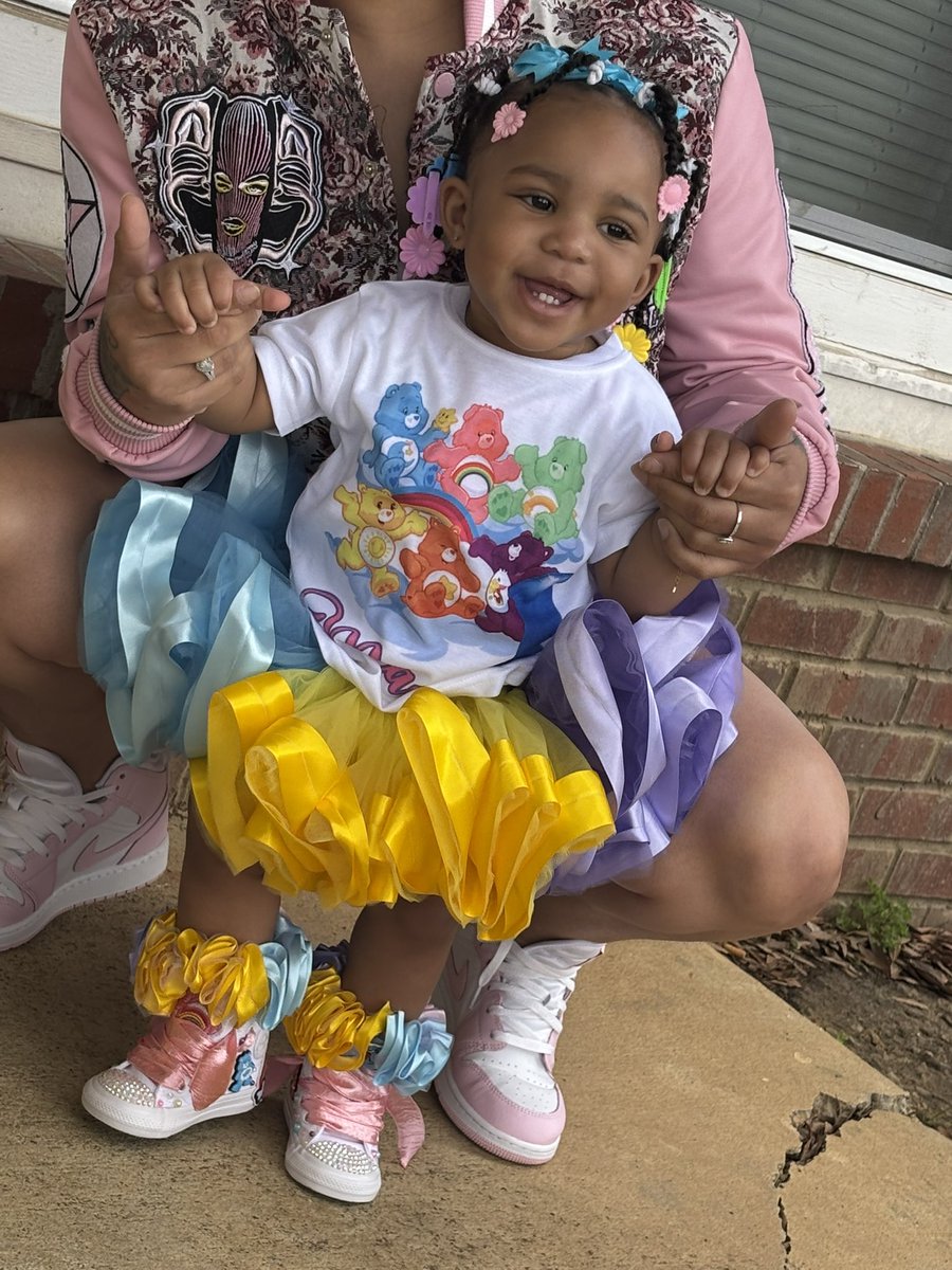 LaTootieRaw's tweet photo. Yew Is Everything I Ever Wanted And Everything That I Needed ! Happy 1st Birthday Booty ! This Week And Weekend Been All Fa Yew ! π©·π©΅π§‘ππ #PartyTime #MyBooty #ColvinGirl https://t.co/tgGB1ZcDLe