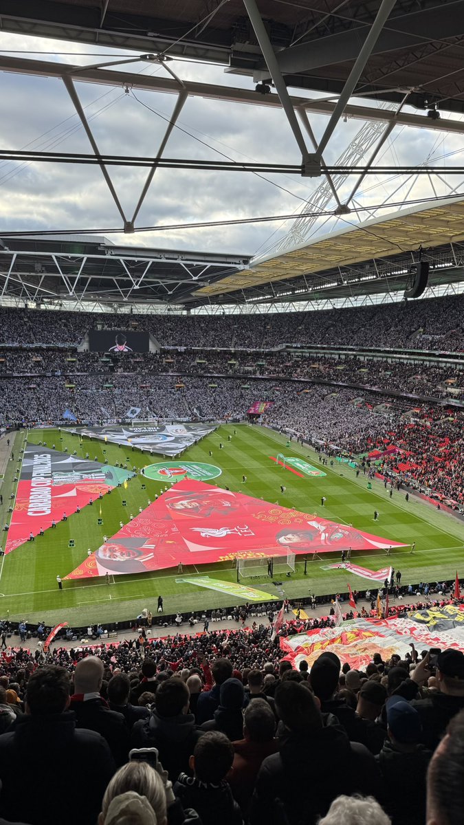IrishKopite01's tweet photo. Newcastle end looked and sounded 10x better than ours today.

Even without the scarves they were given every fan had on black and white.

This shite of liverpool fans not wearing red bc needs to end, was a sea of black today, fuck off with ur montirex trackies at games. https://t.co/rmRc6ZYi8A