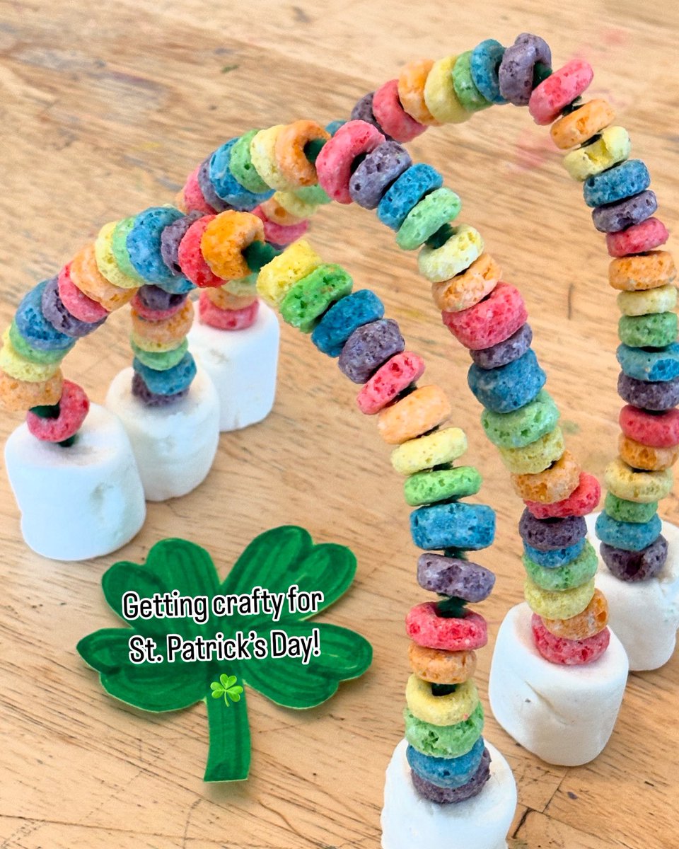 Britt_Coletti's tweet image. Getting crafty with the kids for #StPatricksDay! 🍀
#frootloops
#rainbows